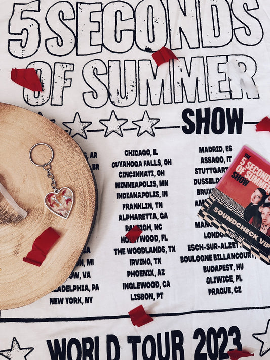 5SOS confetti keychain